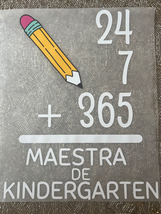 001- Maestra de Kindergarten