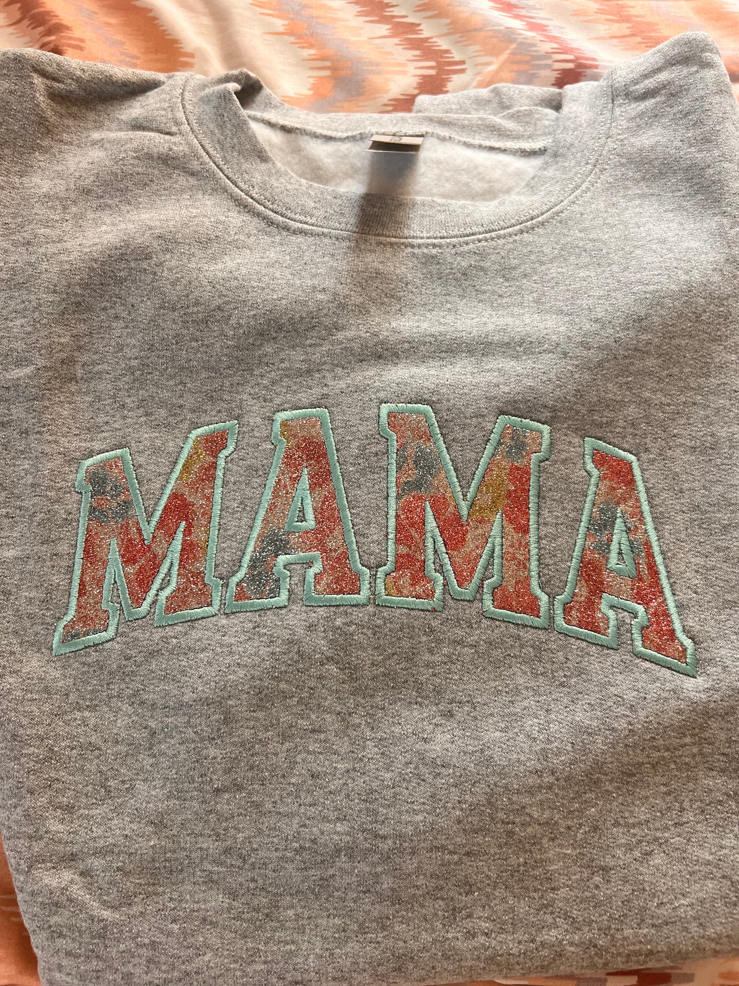 Mama Crewneck